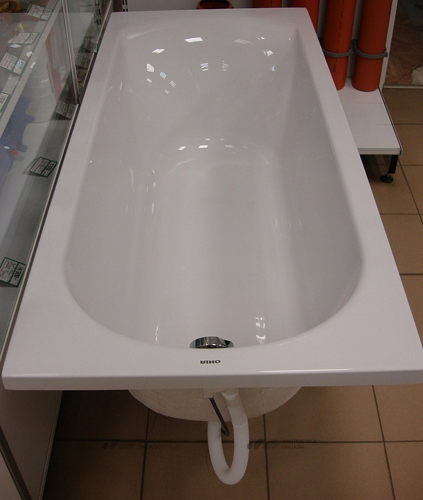 Комплект Riho Miami 160 акриловая ванна